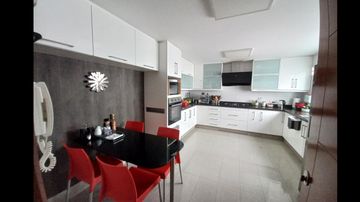 VENTA HERMOSO DUPLEX EN CHACARILLA- DPTO 301(609-731-1 LUCY)