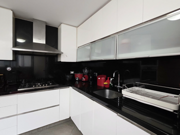 DEPARTAMENTO EN ZONA EXCLUSIVA DE CHACARILLA