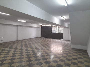 EDIFICIO DE OFICINAS CON 1ER PISO COMERCIAL EN PLAZA MAYOR