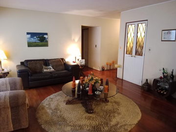 VENDO ACOGEDOR DEPARTAMENTO EN LA AURORA