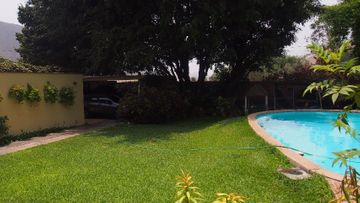 VENTA DE CASA COMO TERRENO EN LA MOLINA ( 609-111-1 LUCY)