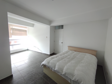 VENTA AMPLIO DEPARTAMENTO EN SAN BARTOLO CERCA DEL MALECÓN