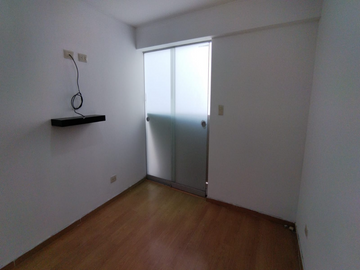 DEPARTAMENTO EN SANTIAGO DE SURCO URB LA VIRREYNA