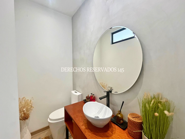 PRECIOSA CASA - CASI DE ESTRENO INDEPENDIENTE