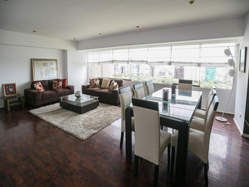 EDIFICIO CON LINDO JARDÍN INTERNO, AMOBLADO ACOGEDOR, MIRO Q