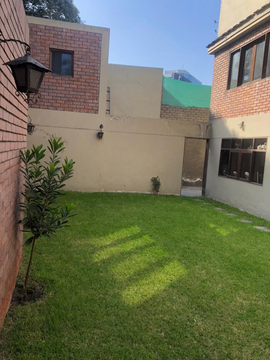 VENTA CASA EN SURCO URB NEPTUNO-MONTERRICO