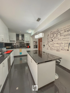 SE VENDE DEPARTAMENTO EN SURCO