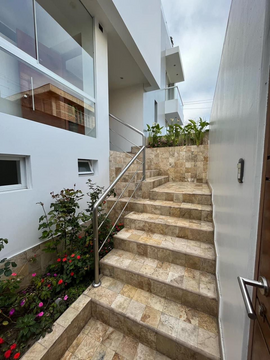 CASA URBANIZACIÓN COUNTRY CLUB DE SAN ISIDRO