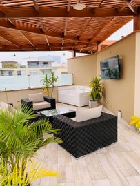 Alquiler o Venta casa en Condominop