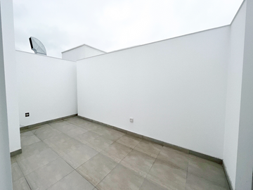 SURCO ESTRENO: VENTA DÚPLEX 146M2, 3 DORM, ENTREGA INMEDIATA