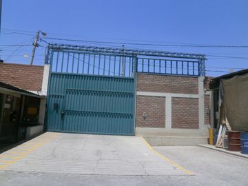 VENTA DE LOCAL COMERCIAL DE 1367M2 FRENTE AL COLEGIO MAX UHLE EN SACHACA AREQUIPA