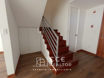 VENDO DUPLEX MODERNO CON VISTA PANORAMICA A TODA LA MOLINA