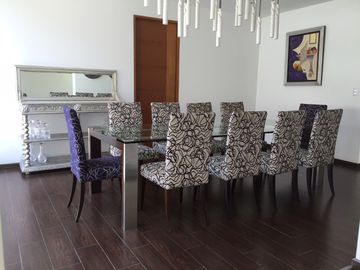 La Planicie- Vendo Casa en Condominio cerca al Club El Golf