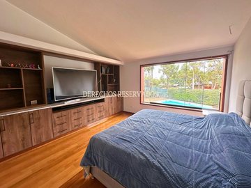 OCASIÓN! CASA REMODELADA EN ESQUINA - LA ESTANCIA