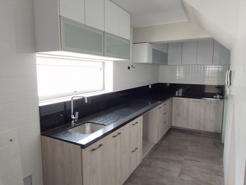 DUPLEX DE ESTRENO EN VENTA EN MIRAFLORES. 2 DORMITORIOS. 