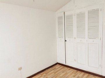 VENTA DE CASA EN LAS ACACIAS - URB. SANTA VICTORIA