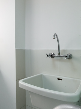 SE VENDE DEPARTAMENTO DE 3 DORMITORIOS CERCA MALECON GRAU