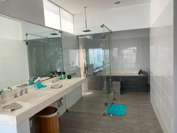 CASA DE PLAYA EN LOMAS DEL MAR KM 121 CERRO AZUL