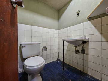 VENDO CASA COMERCIAL EN SJM