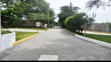 VENTA DE TERRENO DE 204 M2 EN CONDOMINIO ALGARROBOS COUNTRY 