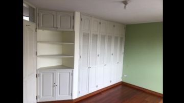 VENTA DE DUPLEX EN SURCO- VISTA A CALLE- A MEDIA CDRA. VELASCO ASTETE/NAZARENAS