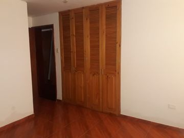 VENDO DEPARTAMENTO AMPLIO EN SAN BORJA