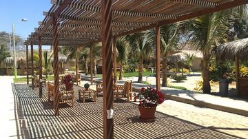 VENTA DE HOTEL FRENTE AL MAR EN LOS ORGANOS PIURA