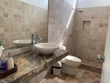 CASA DE CAMPO EN VENTA EN PACHACAMAC