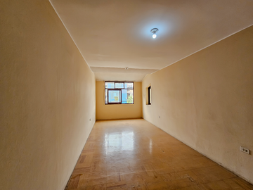 VENDO CASA COMERCIAL EN SJM