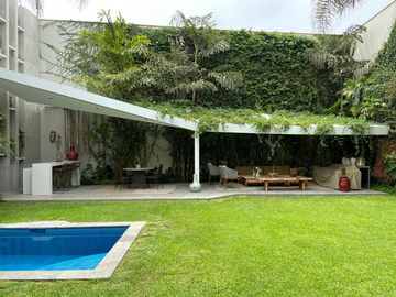 CASA EN VENTA TENIENTE ROMANET COD. 23409