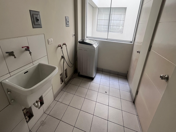 VENDO DEPARTAMENTO EN CAMINOS DEL INCA SANTIAGO DE SURCO-401
