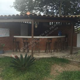 Pretty House and Land of 1800 sq meters (19,000 sq ft approx) in Azpitia (lim1368)