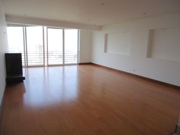 DEPARTAMENTO EN VENTA SAN ISIDRO