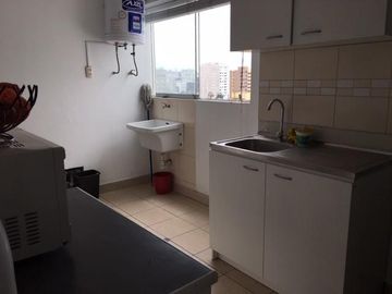 DEPARTAMENTO EN 2 DE MAYO LIMITE CON SAN ISIDRO