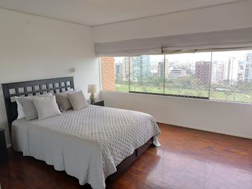 EDIFICIO CON LINDO JARDÍN INTERNO, AMOBLADO ACOGEDOR, MIRO Q