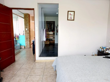 SE VENDE CASA EN MONTERRICO - SURCO 7 HABITACIONES 