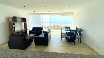 VENTA DE CASA EN MORAVIA II - PRIMERA FILA