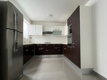 VENTA DEPARTAMENTO EN SAN ISIDRO . ZONA EXCLUSIVA