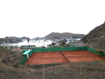 TERRENO EN NAPLO EN ESQUINA, ZONA PRIVADA