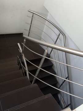 HERMOSA CASA EN LAS LAGUNAS - A PRECIO DE TERRENO 