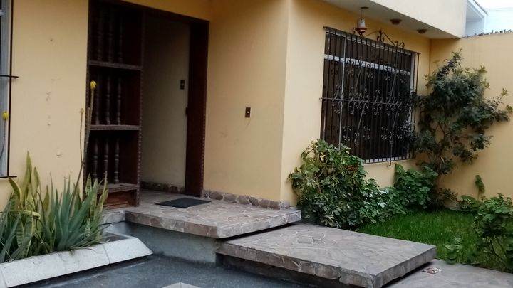 Venta de Casa en SAN BORJA - LIMA 4 dormitorios - 18171 | MercadoCasa