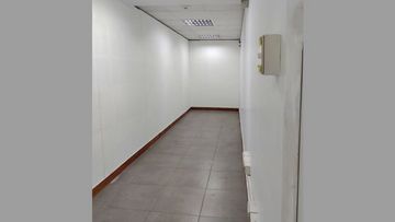 AV. AVIACIÓN!! ALQUILER O VENTA, MODERNO LOCAL