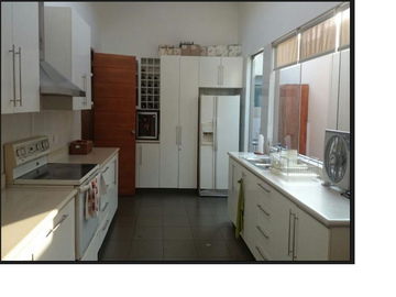 LINDA CASA EN VENTA EN CONDOMINIO CALLE 11 RINCONADA BAJA