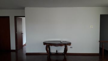 CASA / TERRENO EN MIRAFLORES. EXCELENTE OPORTUNIDAD