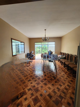 SE VENDE CASA EN SAN ISIDRO