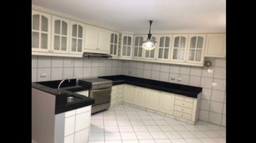 VENTA DE DUPLEX EN SURCO- VISTA A CALLE- A MEDIA CDRA. VELASCO ASTETE/NAZARENAS