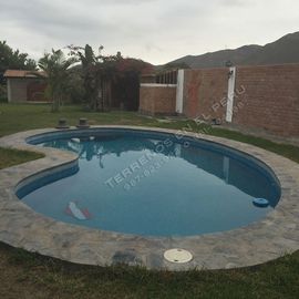 Pretty House and Land of 1800 sq meters (19,000 sq ft approx) in Azpitia (lim1368)