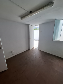 ALQUILER CASA EN SAN ISIDRO (609-142-40 LUCY)