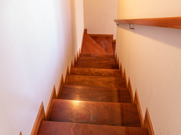 AMPLIO DUPLEX CERCA A TODO EN EL DERBY!!!!!!