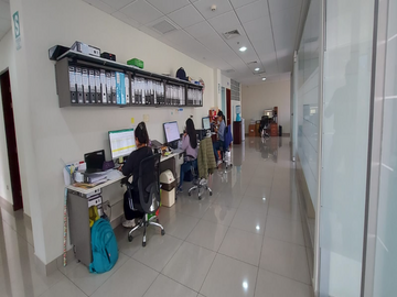OFICINA IMPLEMENTADA DE 233M² CON VISTA A LOS JADES EN SURCO